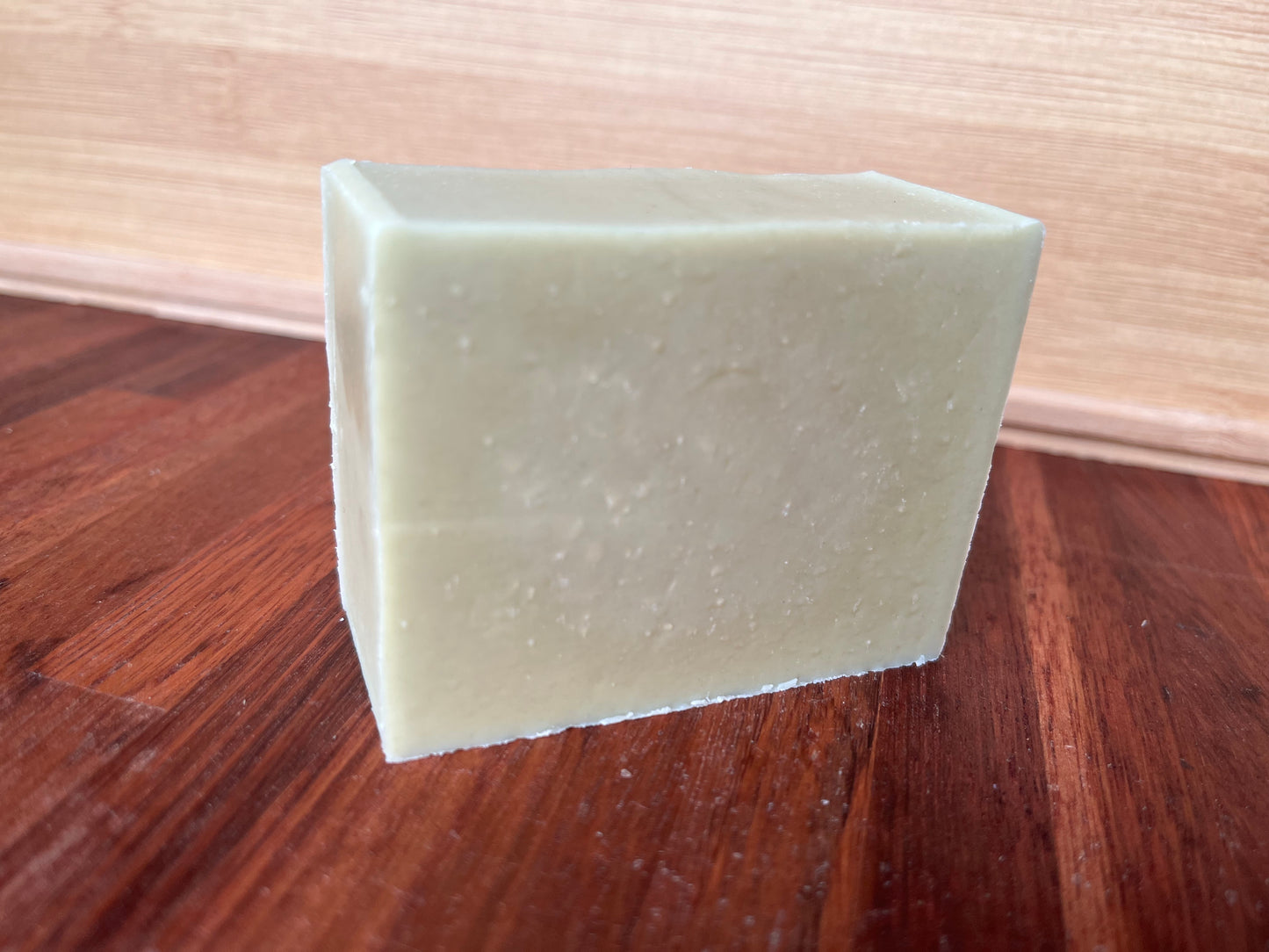 Eucalyptus, green clay and honey soap 100g