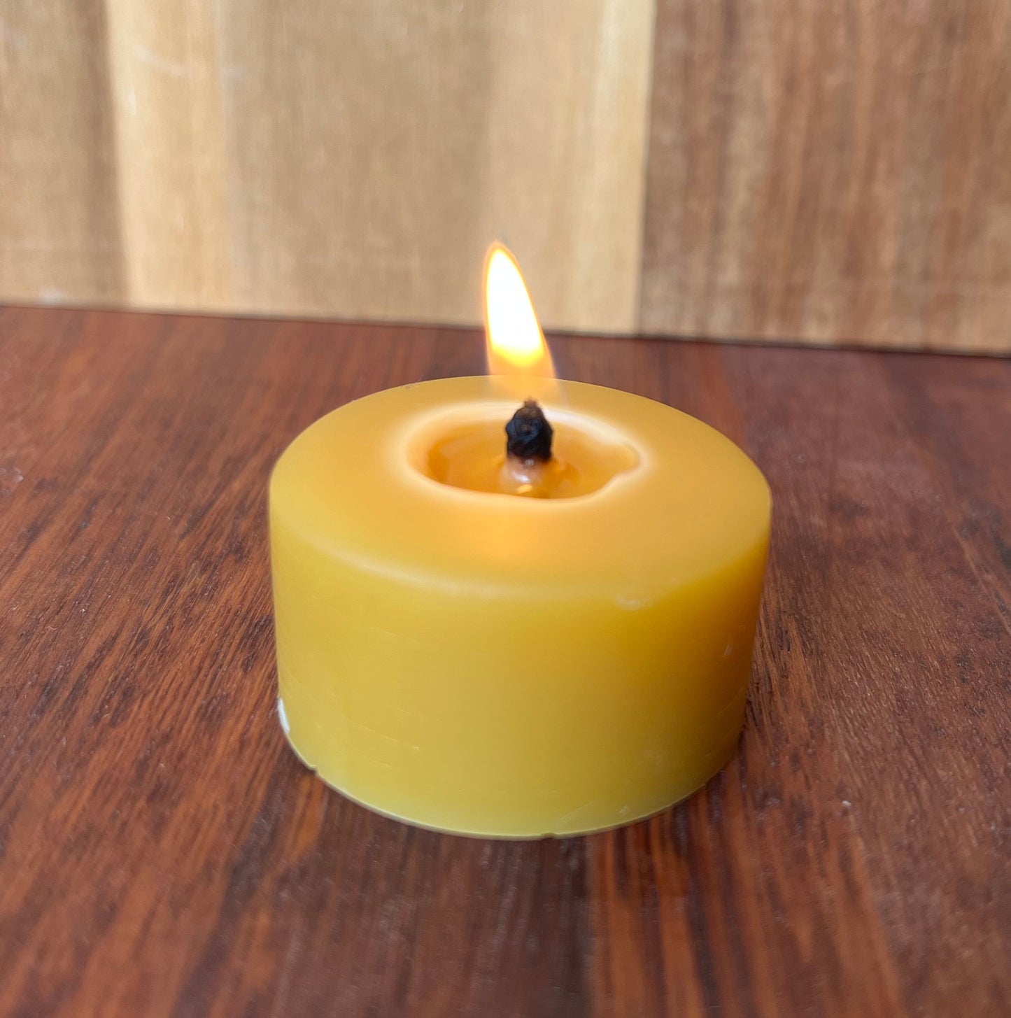 Beeswax tea light candle