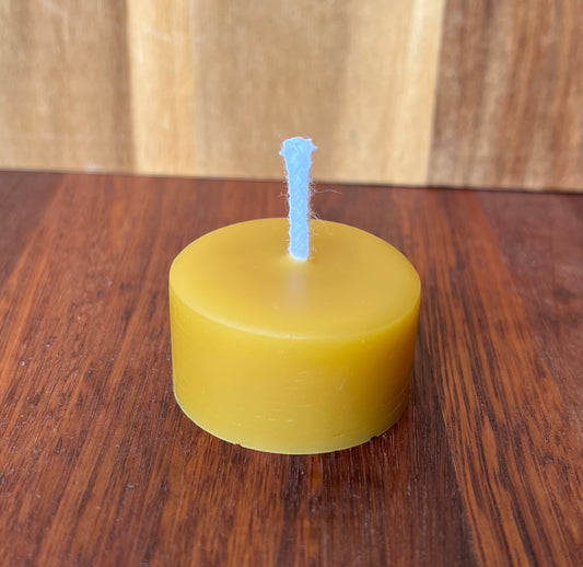 Beeswax tea light candle