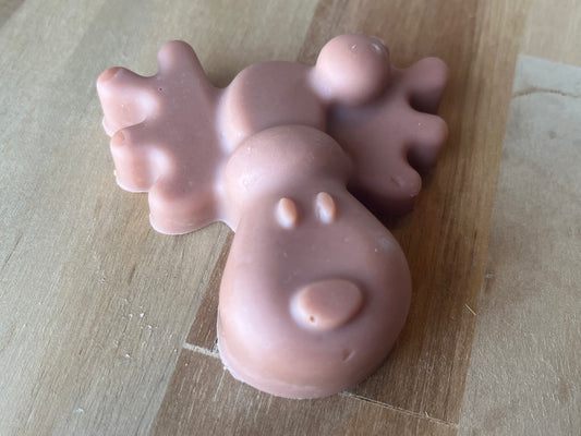 Red clay, lemon myrtle and honey reindeer soap 50g